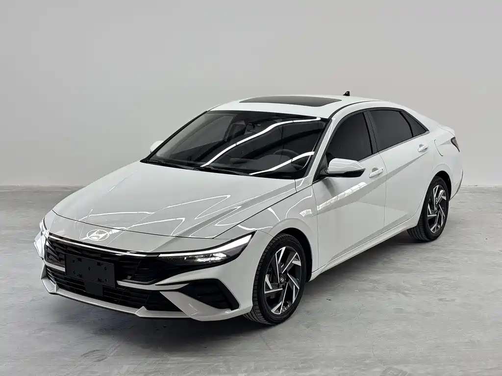Hyundai Elantra 2023