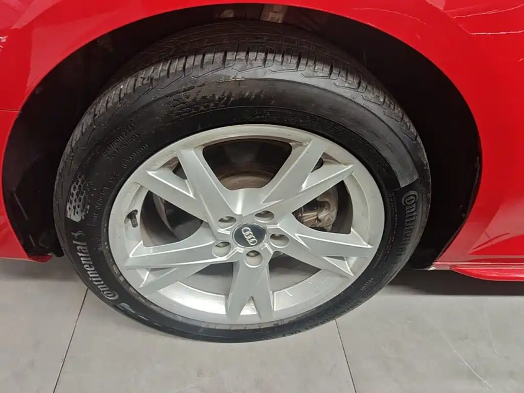Audi A4L — миниатюра 23