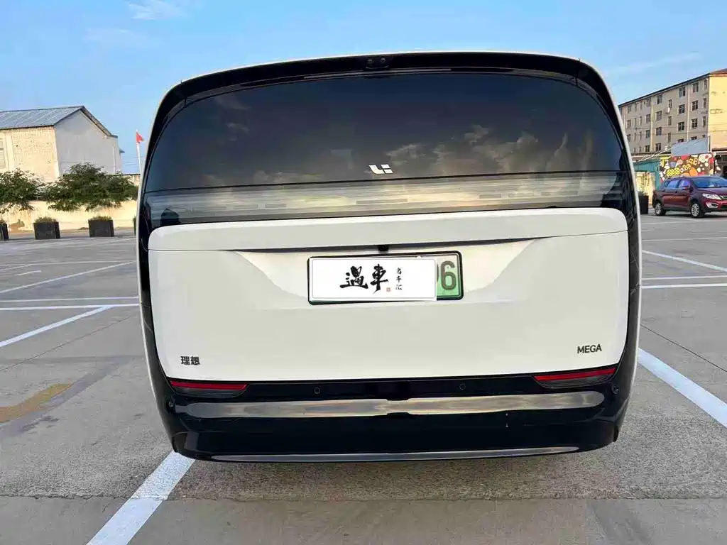 Li Auto Li MEGA — миниатюра 8