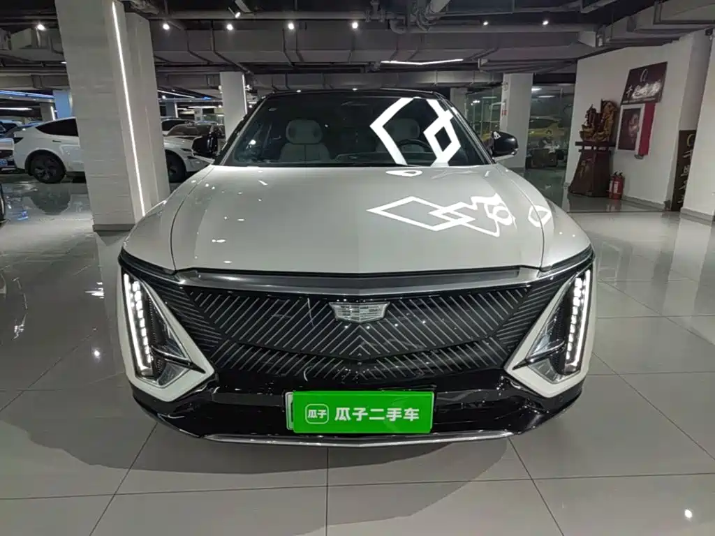 Cadillac Lyriq — миниатюра 3
