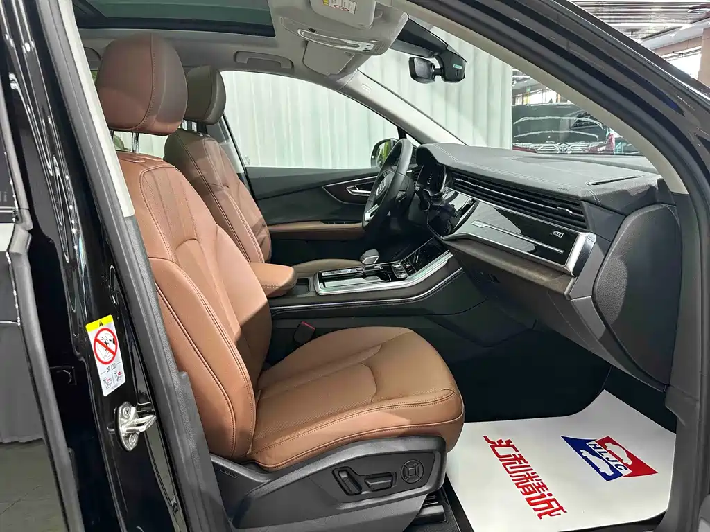 Audi Q7 — миниатюра 15