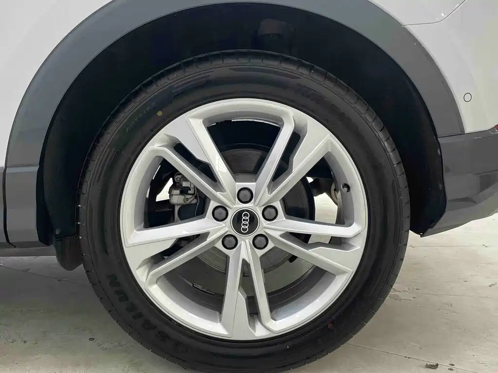 Audi Q3 — миниатюра 16