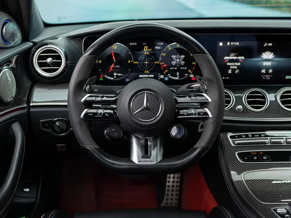 MERCEDES-BENZ E CLASS AMG