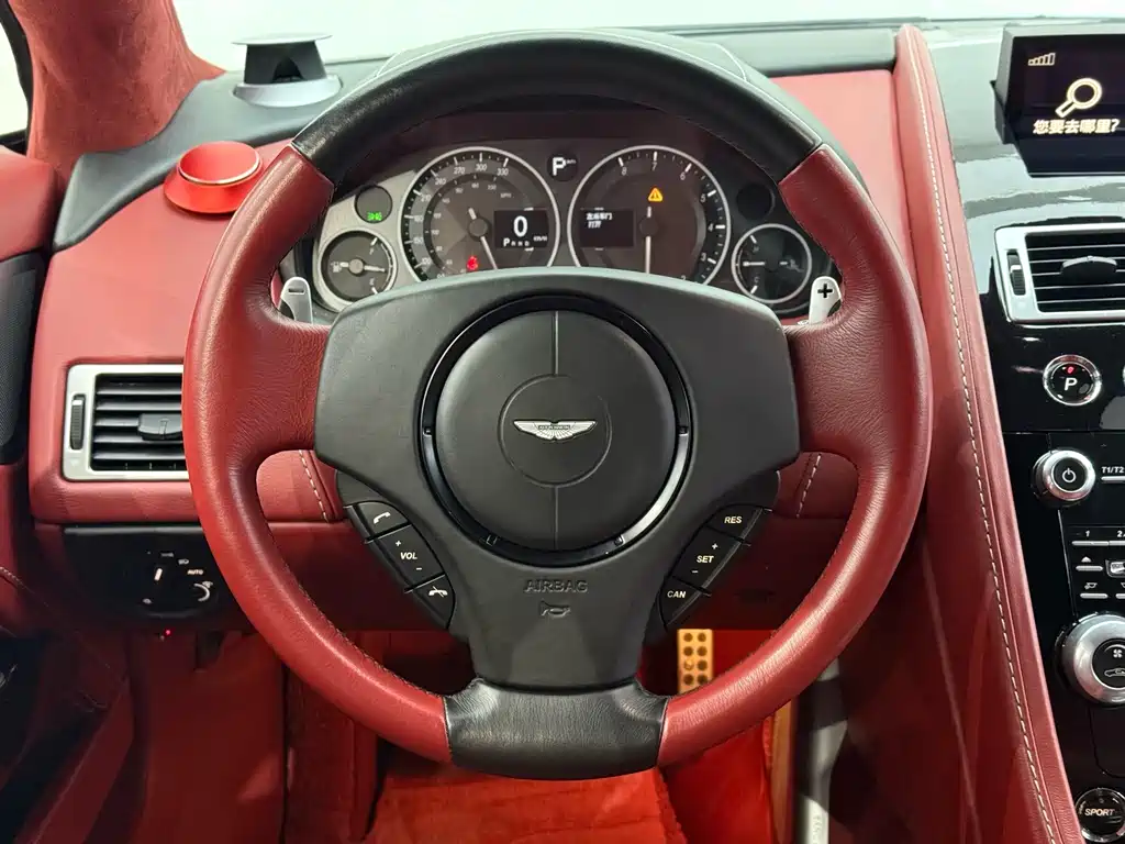 Aston Martin Rapide — миниатюра 18