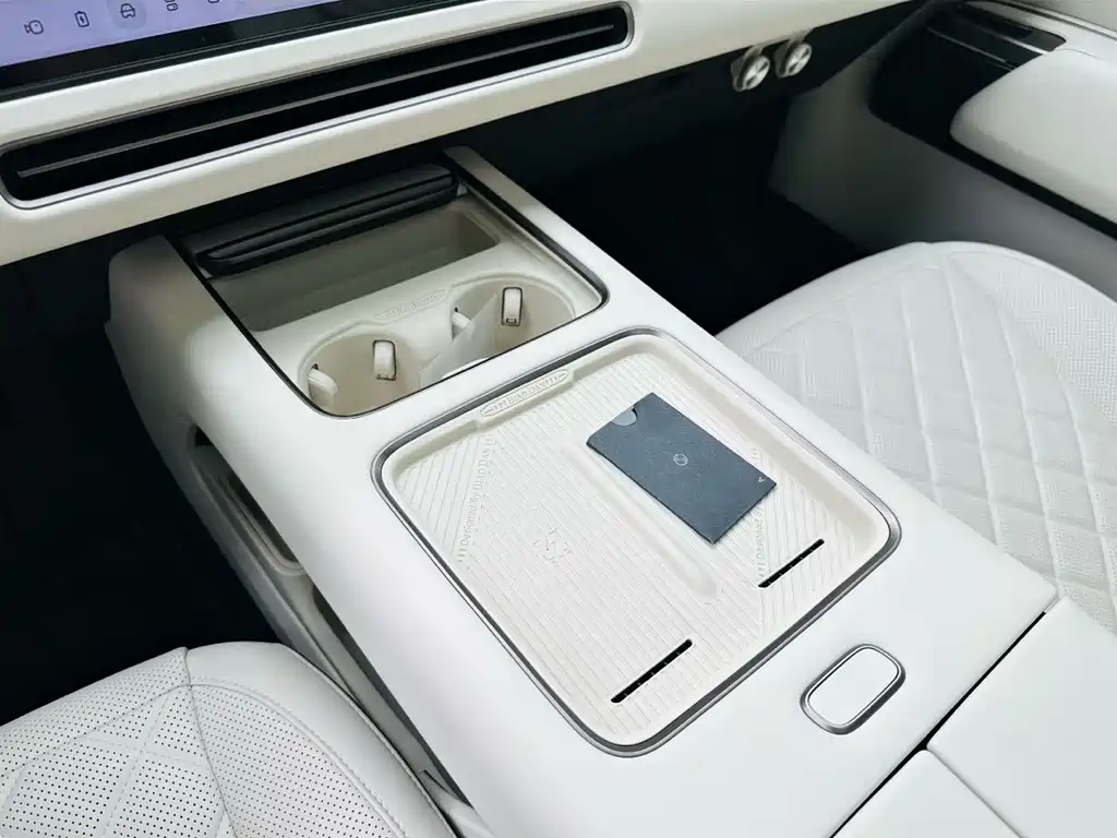 Li Auto Li L8 — миниатюра 5