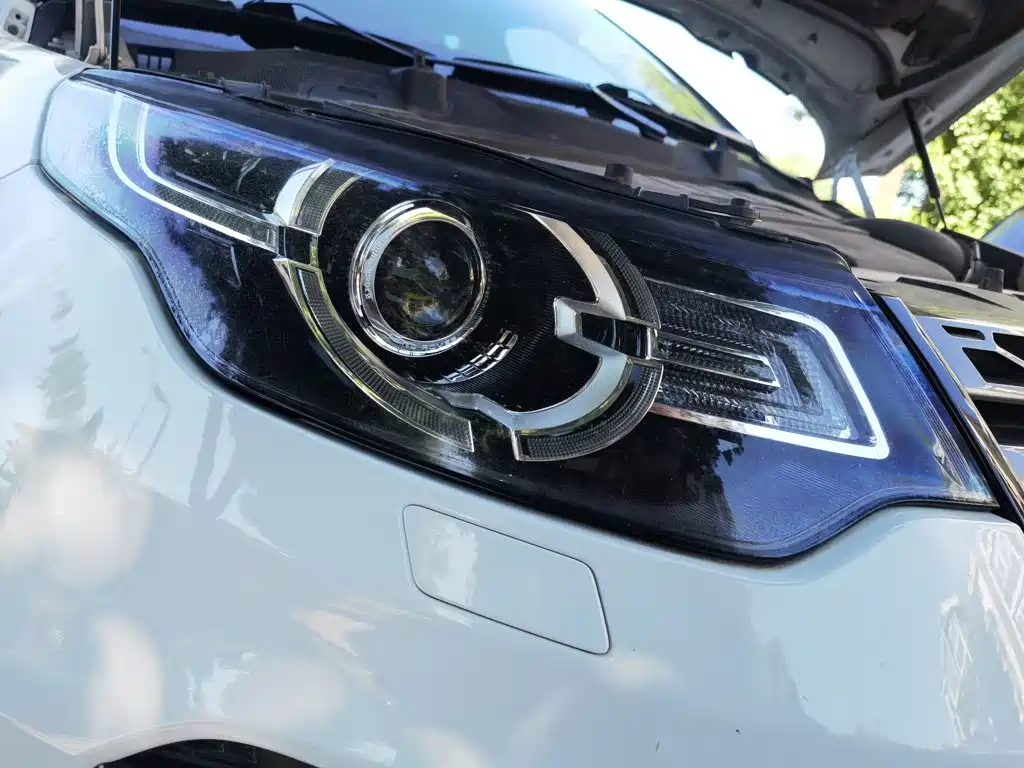 Land Rover Discovery Sport — миниатюра 7