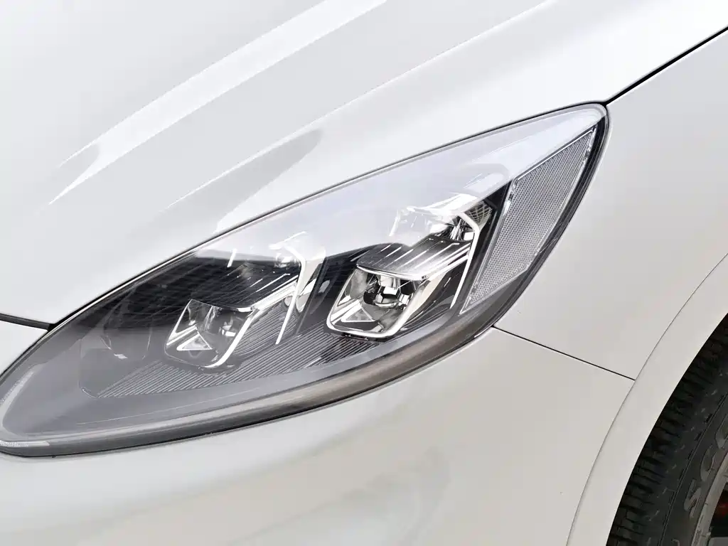 Ford Escape — миниатюра 20