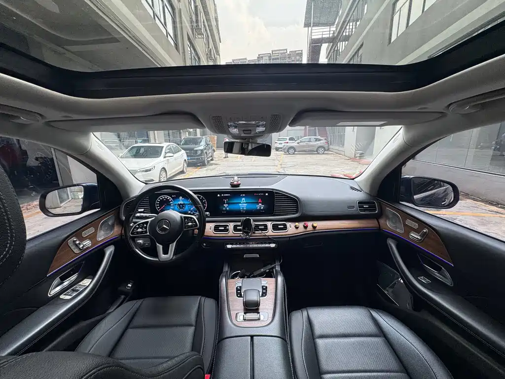 Mercedes-Benz GLE (Import) — миниатюра 13