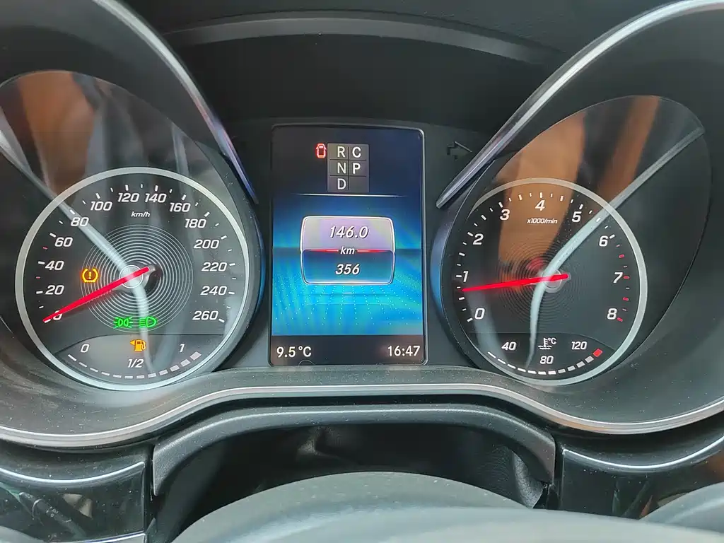 MERCEDES-BENZ V CLASS