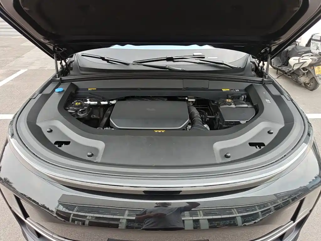 Li Auto Li L8 — миниатюра 20