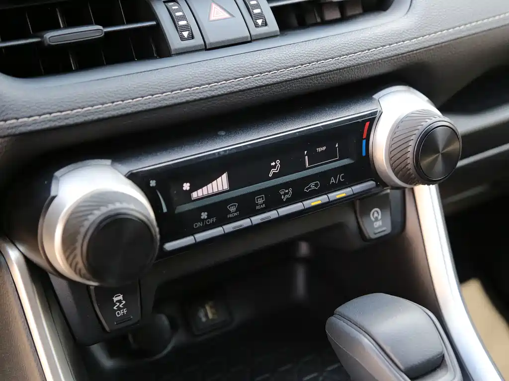 Toyota Wildlander — миниатюра 8