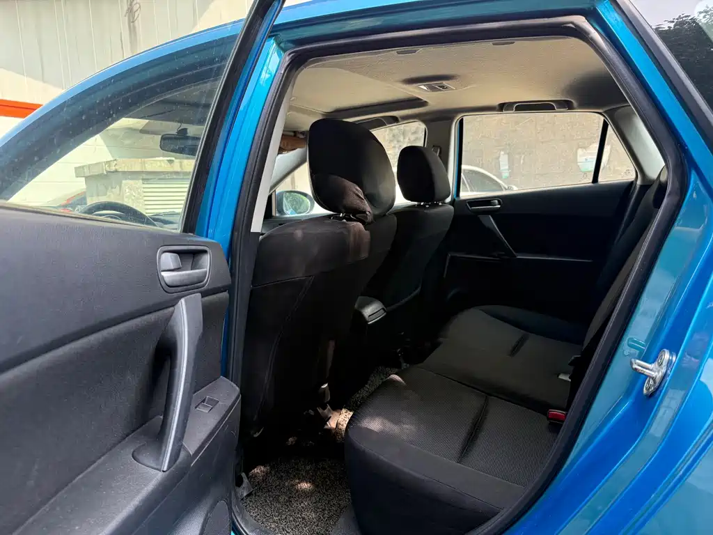 Mazda 3 Xingcheng — миниатюра 6