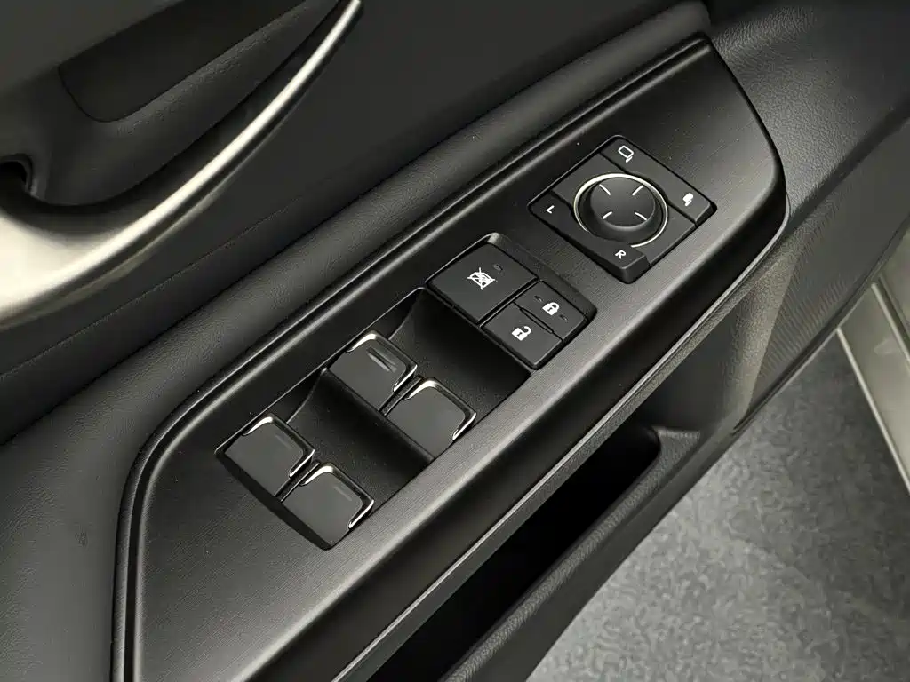Lexus ES — миниатюра 22