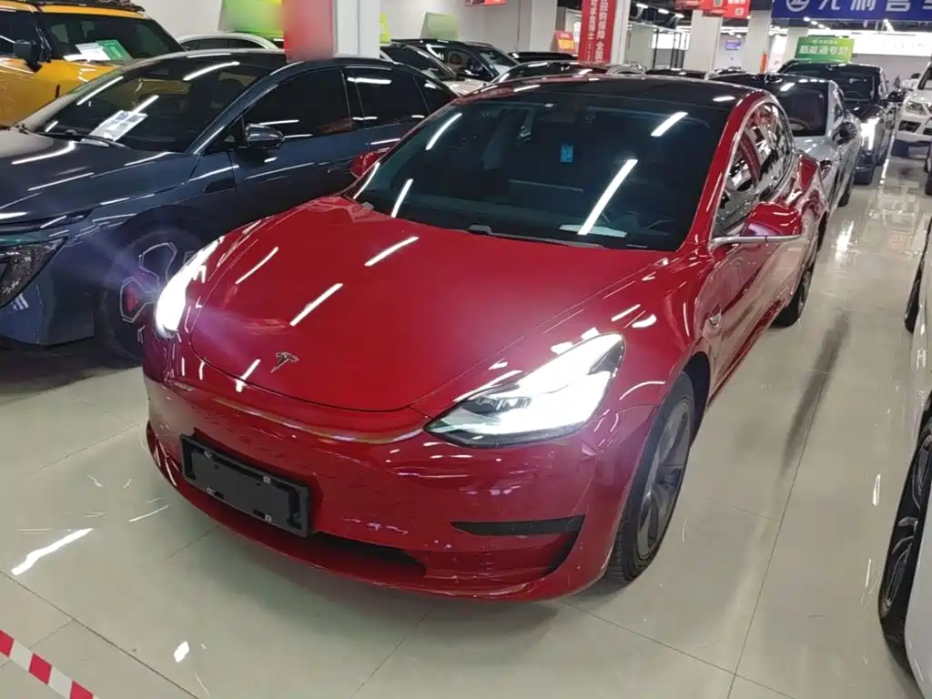Tesla Model 3 — миниатюра 2