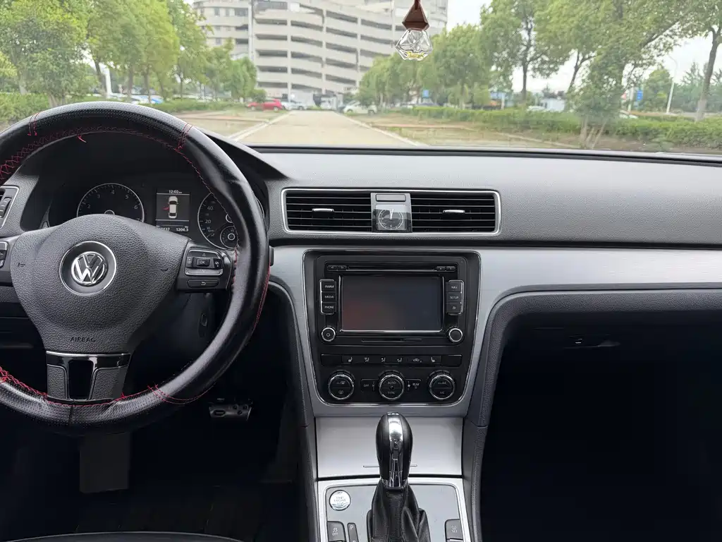 Volkswagen Passat — миниатюра 16