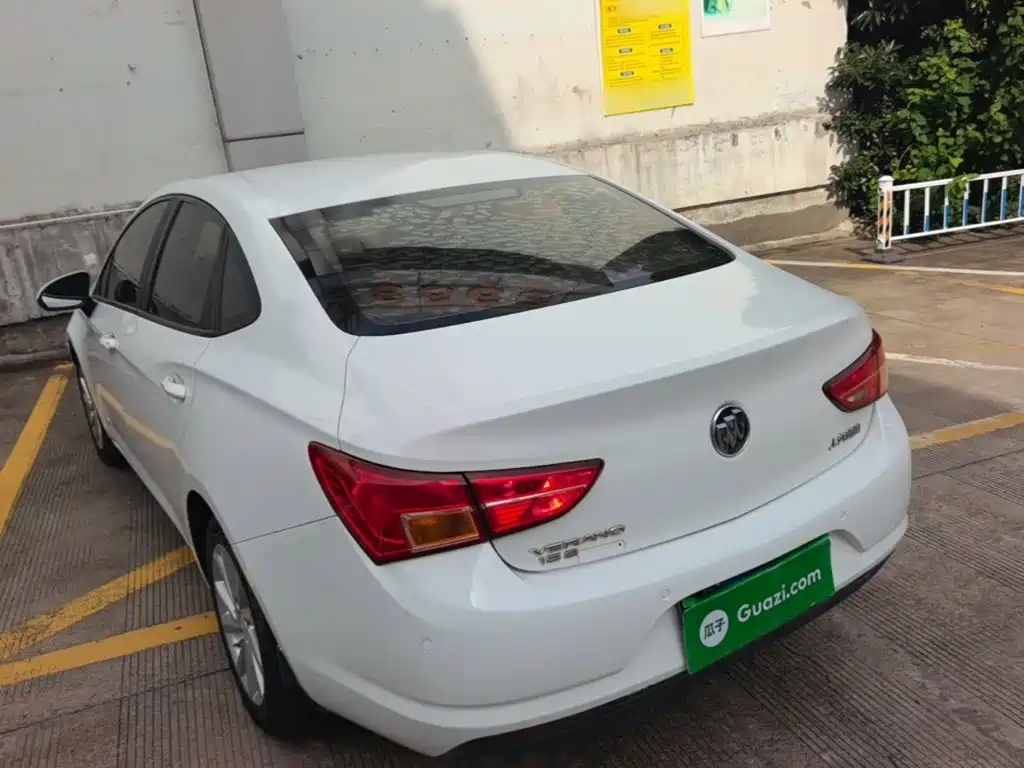 Buick Verano — миниатюра 5