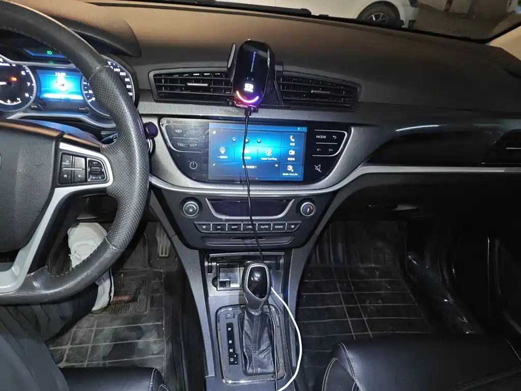 Geely Emgrand — миниатюра 14
