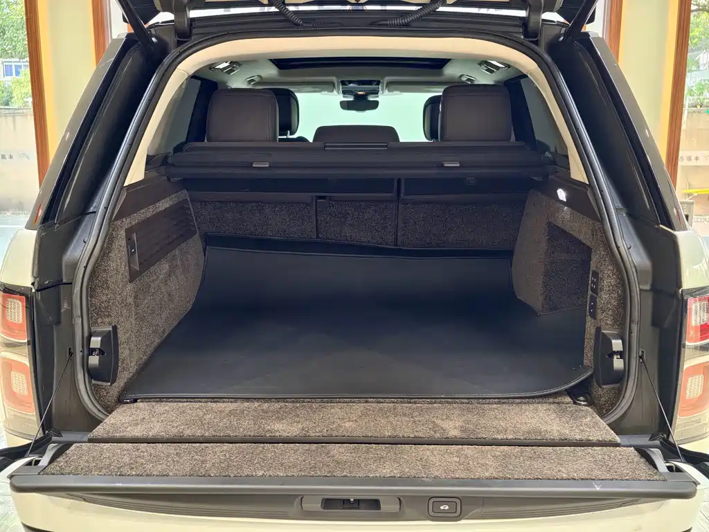 Land Rover Range Rover — миниатюра 15