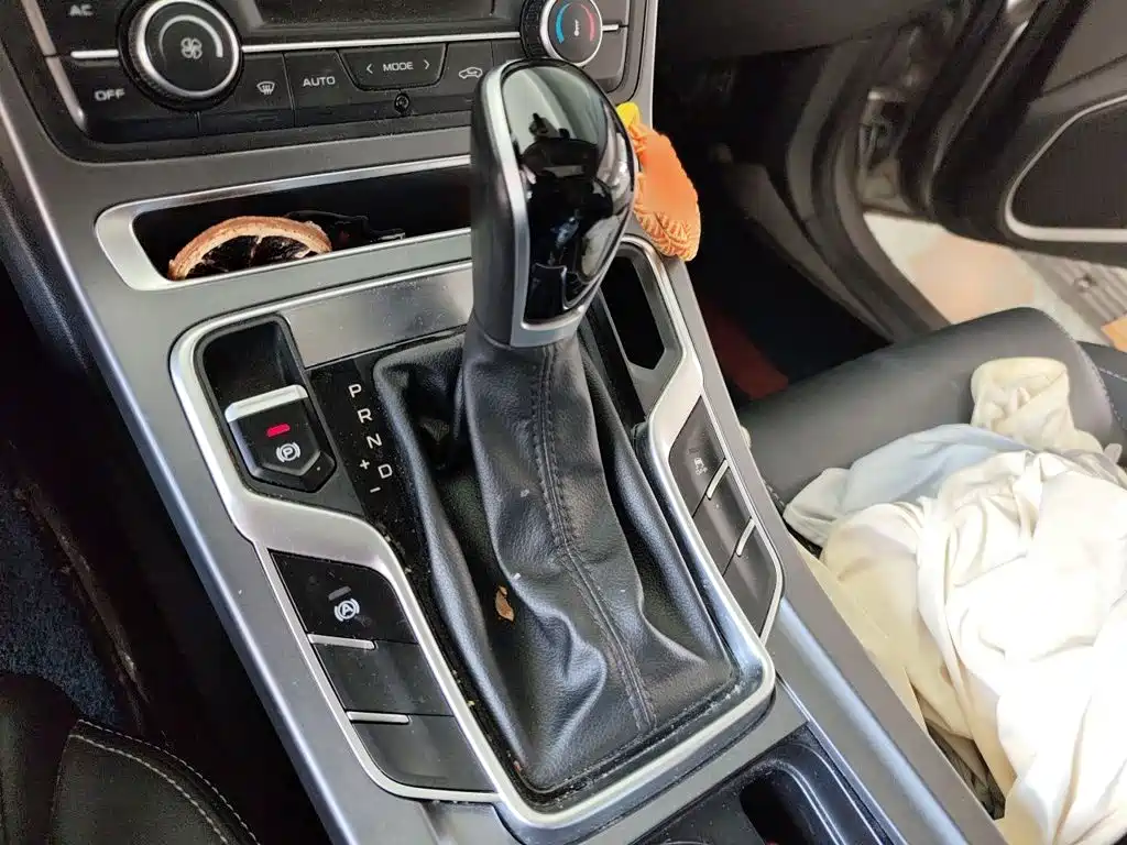 Geely Emgrand — миниатюра 7