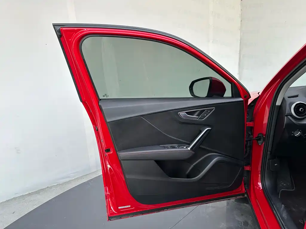 Audi Q2L — миниатюра 19