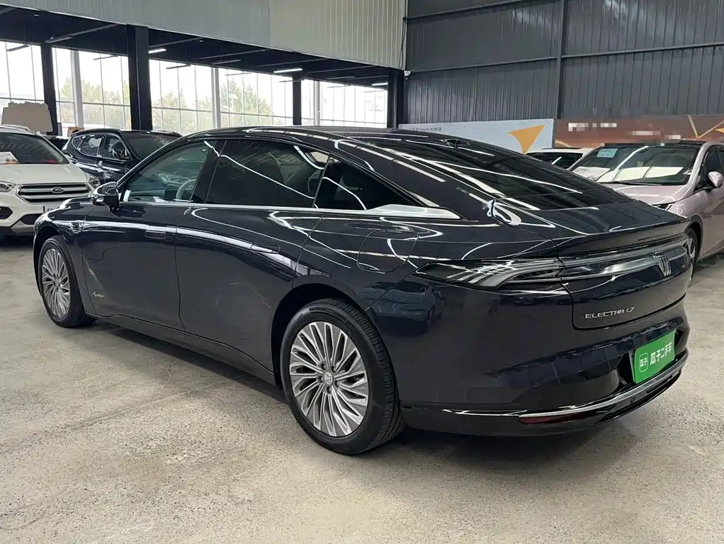Buick Electra L7 — миниатюра 16