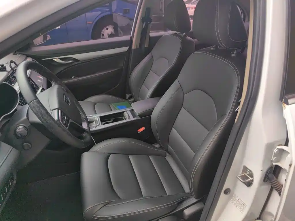 Geely Emgrand — миниатюра 16