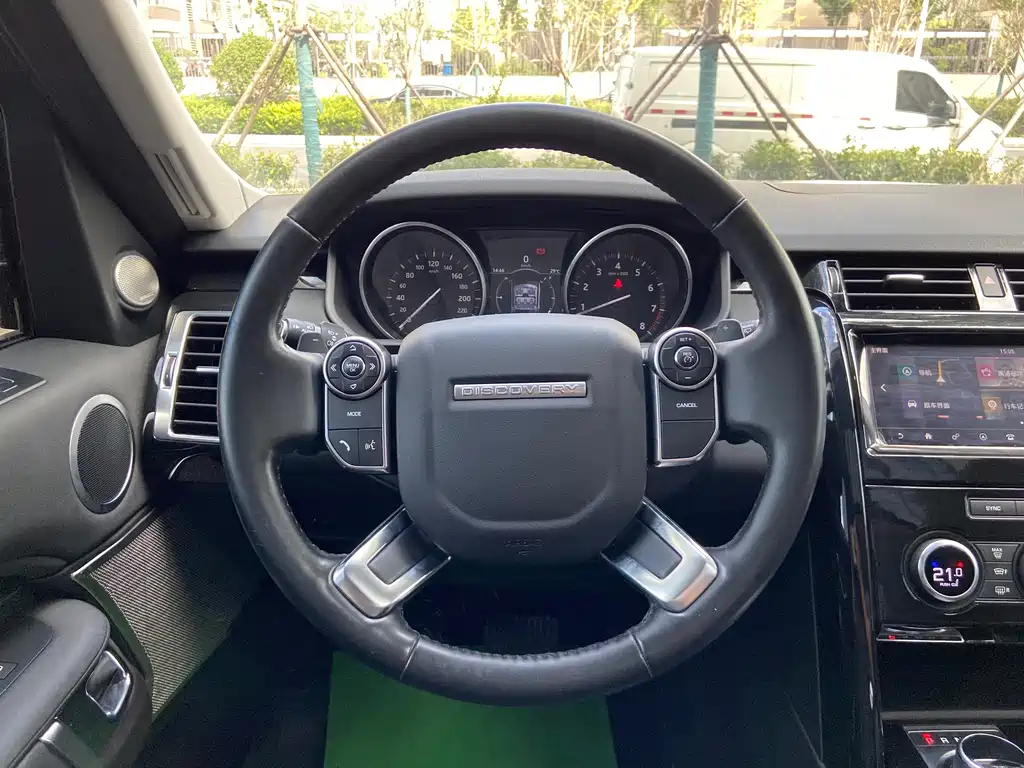 Land Rover Discovery — миниатюра 12