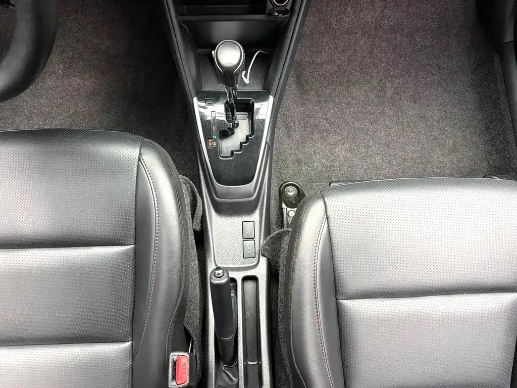 Toyota Yaris L — миниатюра 9