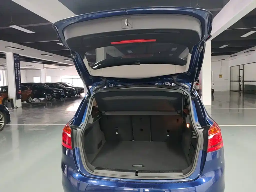BMW 2 Series Active Tourer — миниатюра 19