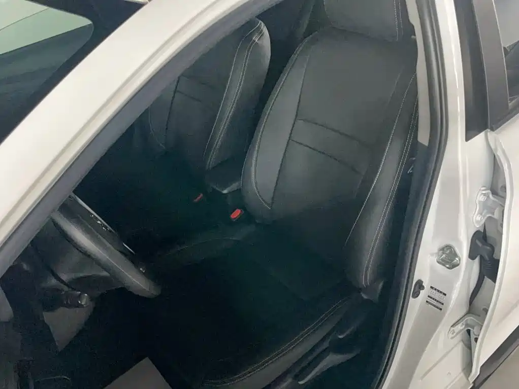 Toyota Yaris L — миниатюра 9
