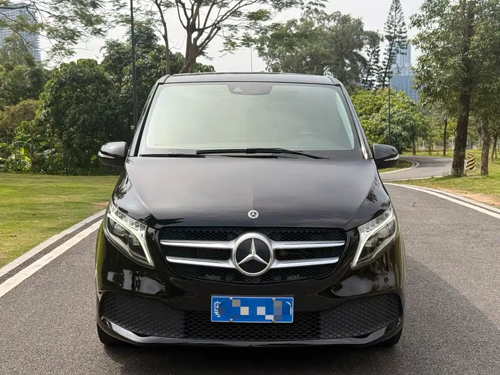 Mercedes-Benz V-Class — миниатюра 2