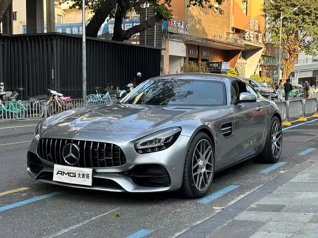 MERCEDES-BENZ AMG GT