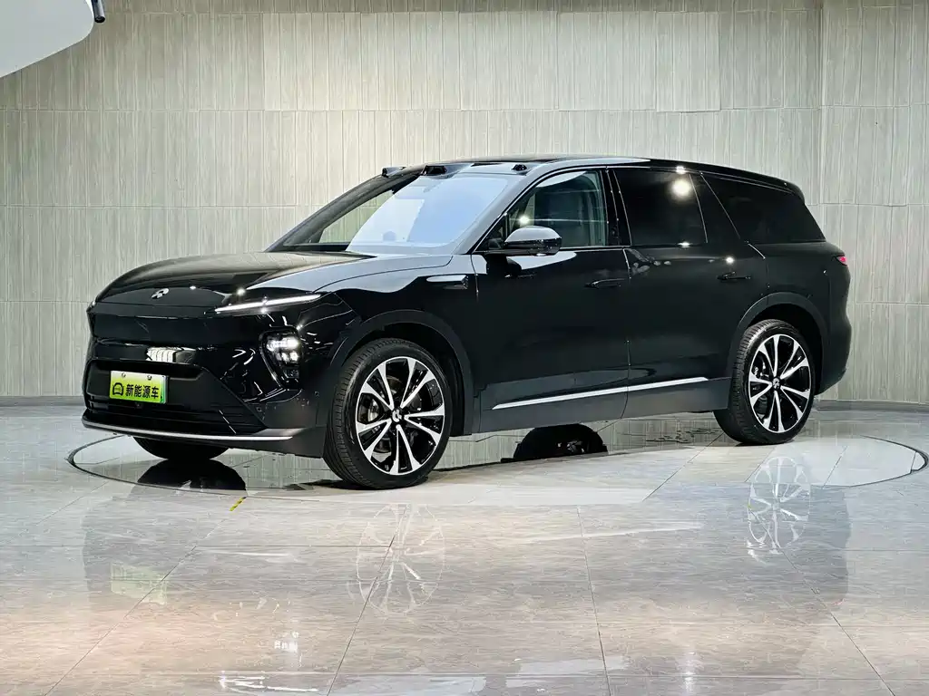 NIO ES8