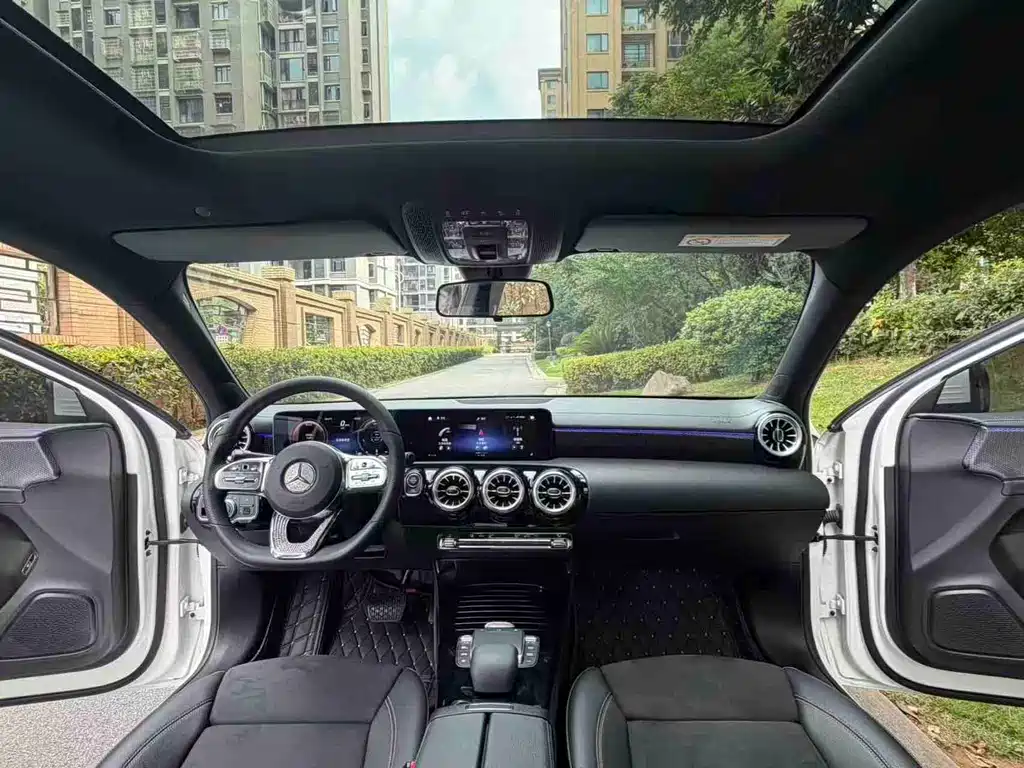 Mercedes-Benz A-Class — миниатюра 8