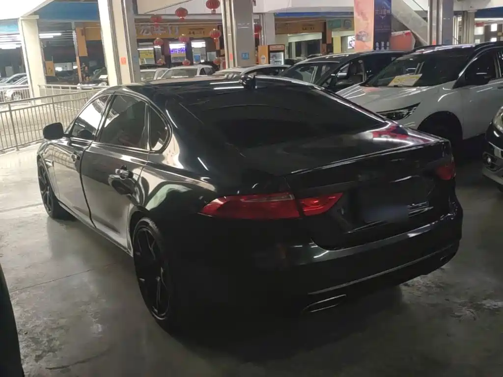 Jaguar XFL — миниатюра 5