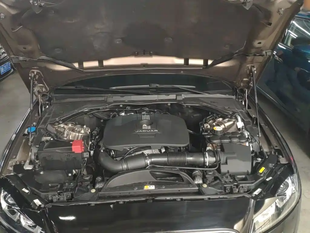 Jaguar XFL — миниатюра 20
