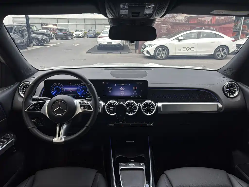 Mercedes-Benz EQB — миниатюра 10