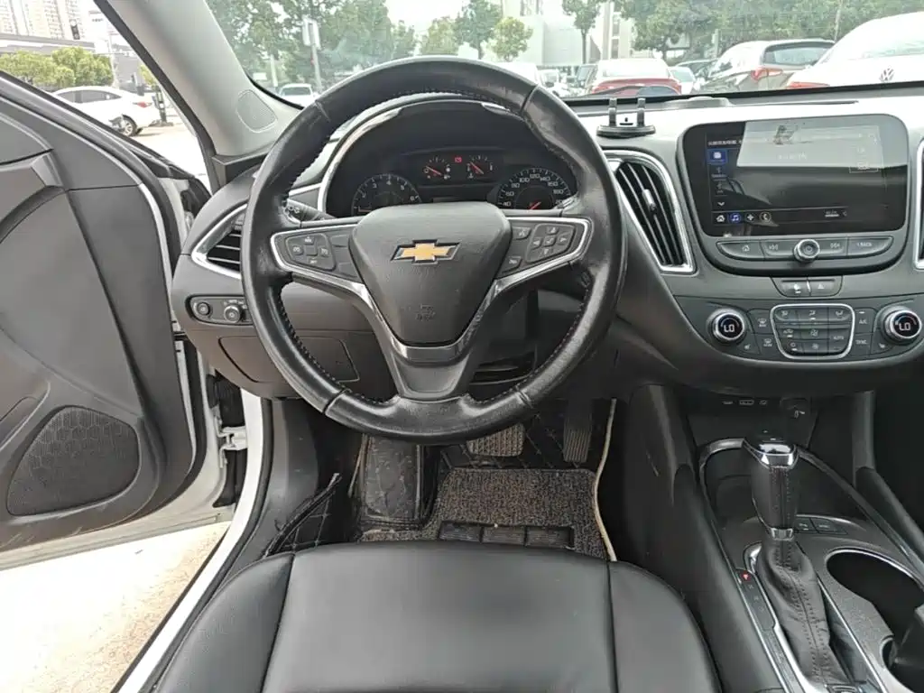 Chevrolet Malibu XL — миниатюра 11