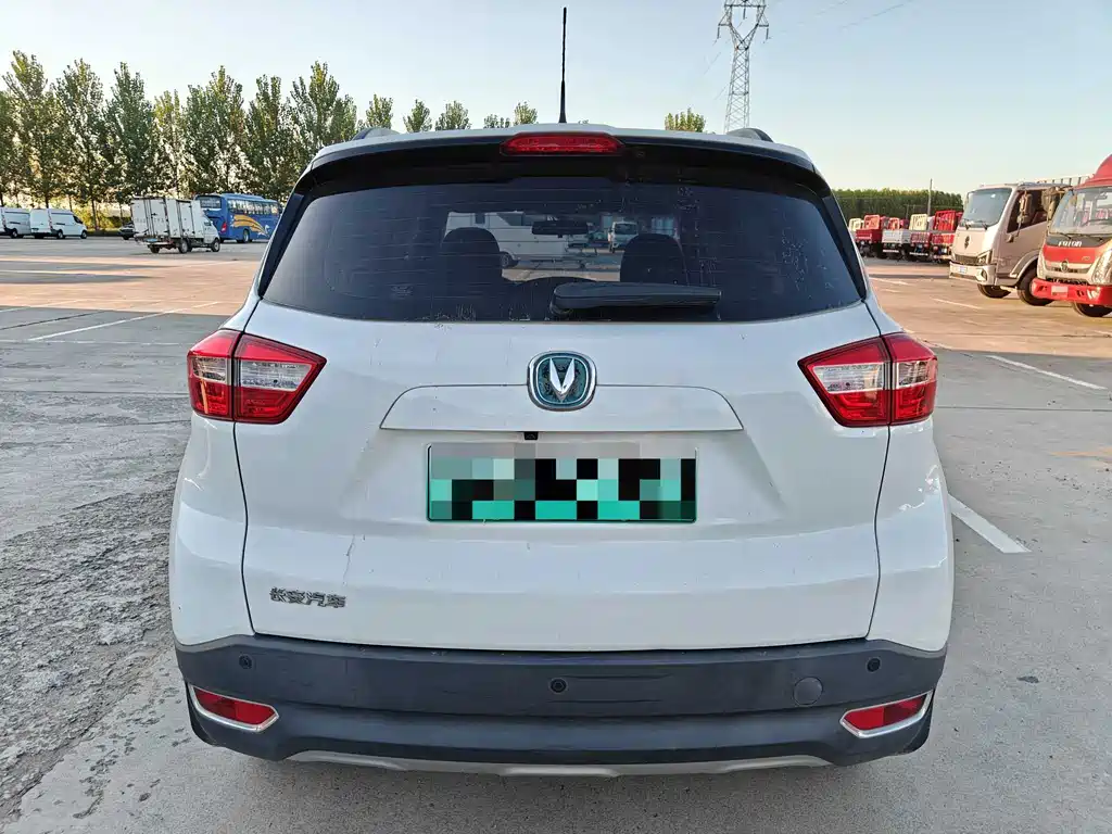 Changan CS15EV — миниатюра 5