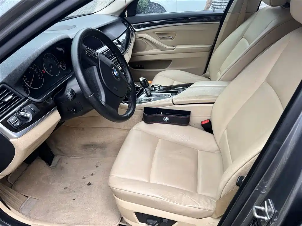 BMW 5 Series 5 2012 530i Lead