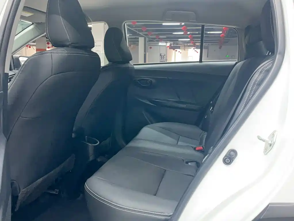 Toyota Yaris L — миниатюра 14