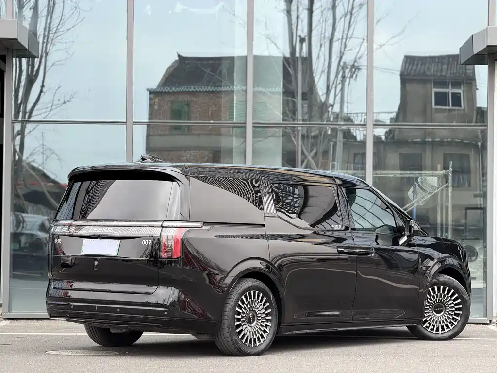 ZEEKR EXTREME KRYPTON 009