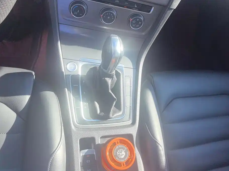 Volkswagen Golf — миниатюра 16