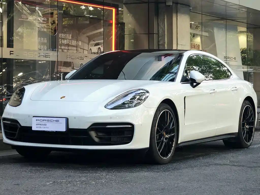Porsche Panamera 2024