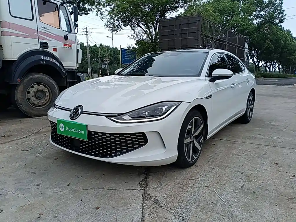 Volkswagen Lamando — миниатюра 2