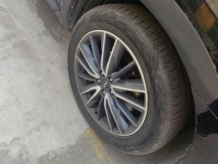 Infiniti QX60 (Import) — миниатюра 6