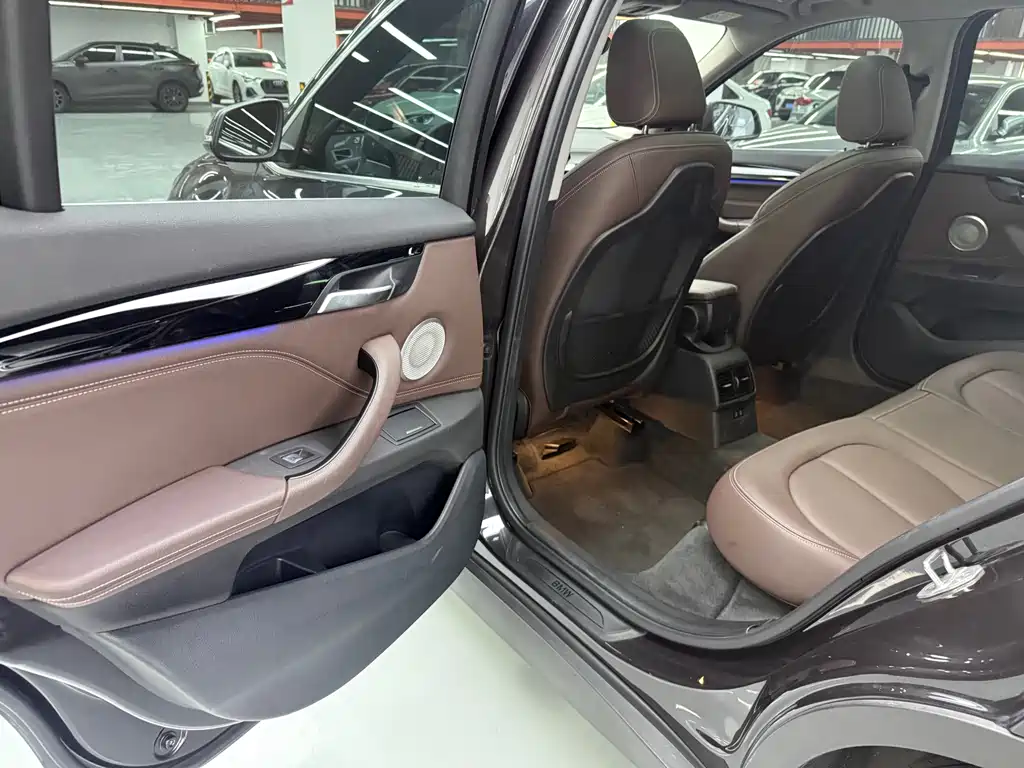 BMW X1 — миниатюра 14