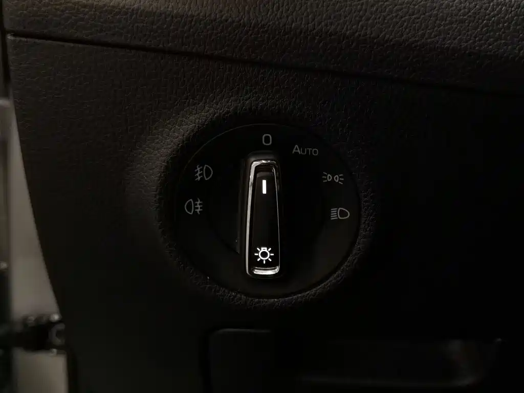Skoda Superb — миниатюра 21