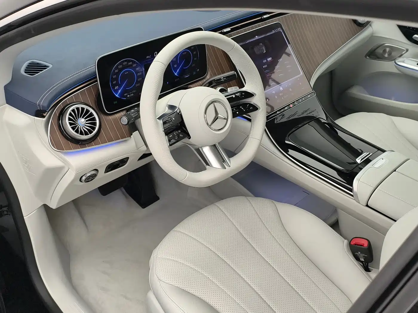 Mercedes-Benz EQE id 4599530 из Китая 8