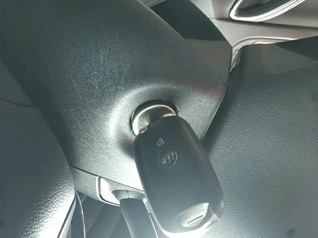 Buick Verano — миниатюра 9
